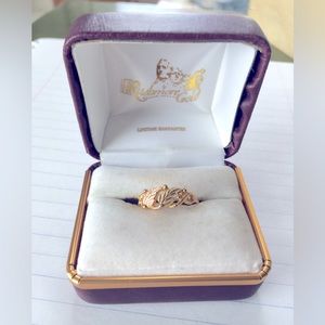 Black Hills 10 Karat and 12 Karat Gold ring 🎁